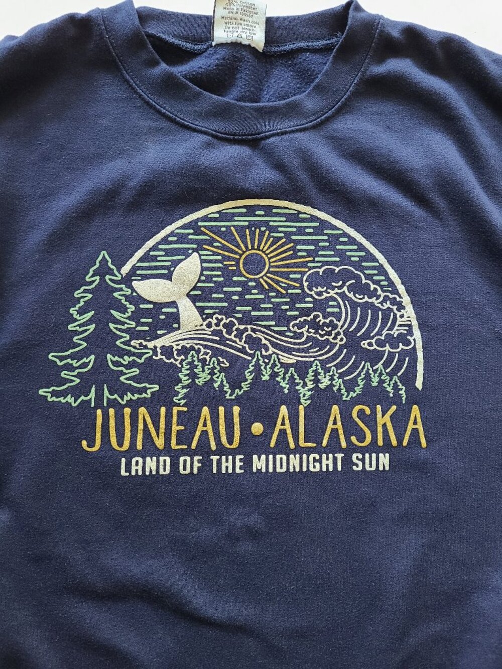 Women's Juneau Alaska Sweatshirt XXL Navy Blue Land of Midnight Sun Graphic
